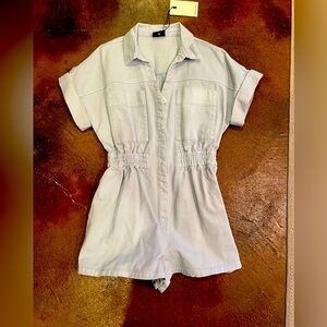 Light Jean Romper with Pockets!  So Cute! Size Medium- Brand New! Miou Muse